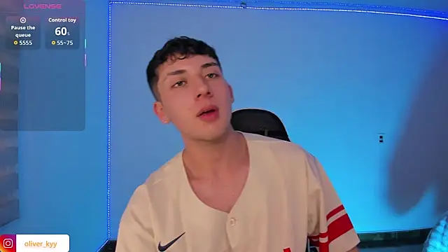 oliver_kyy 라이브 XXX 채팅