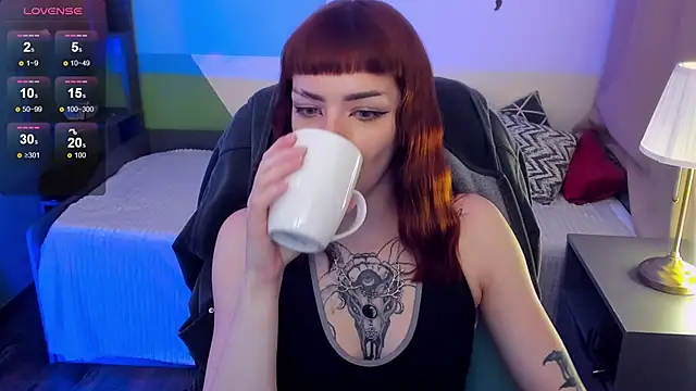 LaylaDiaries' Live XXX Chat