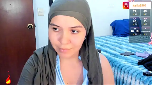 MatchedEyebrow live XXX chat