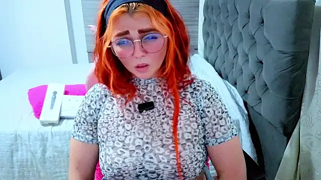 Alexatexa2929 Adlı Modelin Canlı XXX Sohbeti