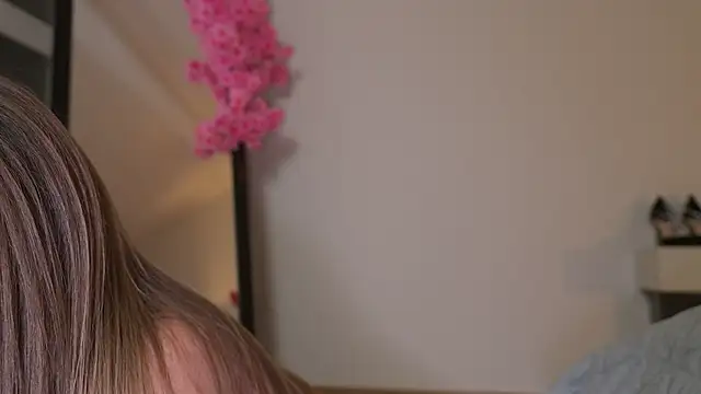 ella_twinkl লাইভ XXX চ্যাট