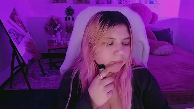 Онлайн чат XXX DiaAngell