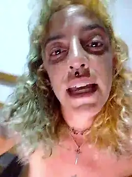 Živý XXX chat SalyTredelMonte