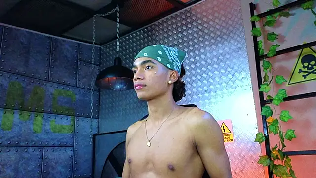 Živý XXX chat AlanCutee