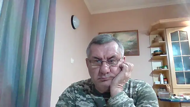 Show modela machomale3 na web-kameri