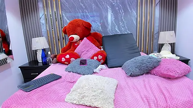 Czat XXX na żywo – HeidyWillss