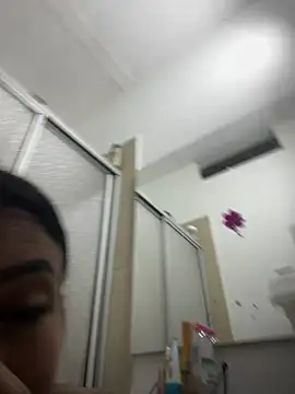 Chatroom XXX en direct de Sweetmia_16