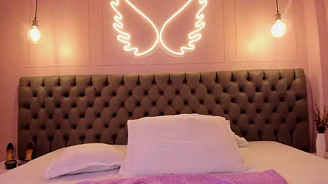 Chat +18 de luna_hot_ass ao vivo