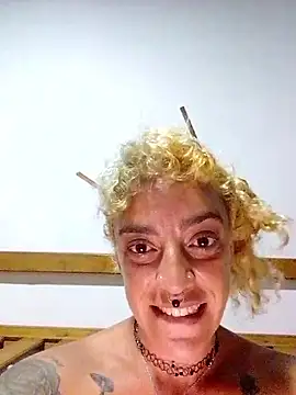 SalyTredelMonte Live XXX-Chat