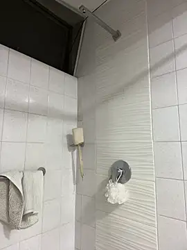 Chat +18 de RojitasTeaseX_ ao vivo