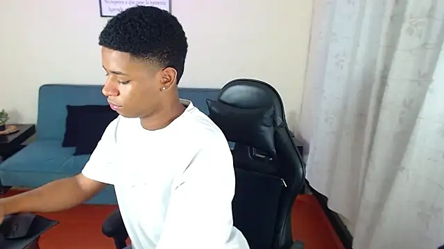 liiam3n Live XXX chat