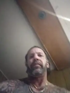 AceticPinscherのライブXXXチャット