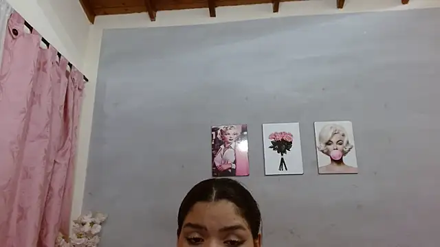 Alma_Meza Adlı Modelin Canlı XXX Sohbeti