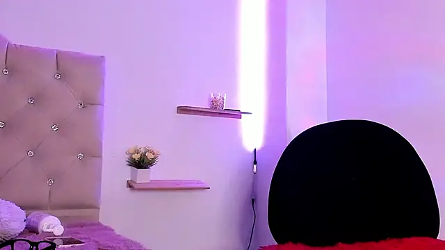 eimyy_rouse Live XXX Chat