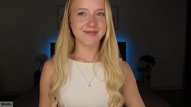 adele_armass élő XXX-chatje