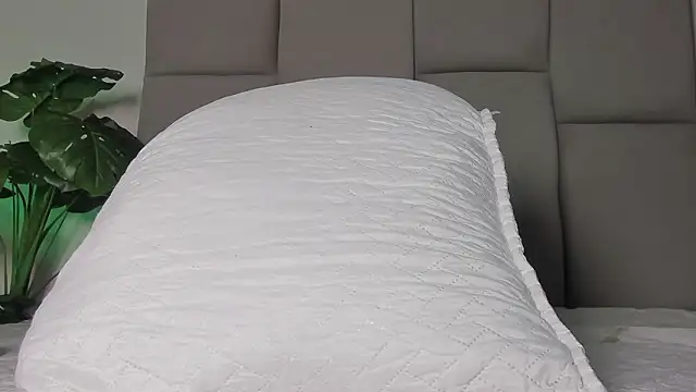 Pokazy przed kamerką – DaisyTaylor__