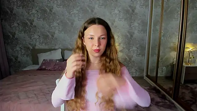 LilyBlakee: онлайн-секс-чат