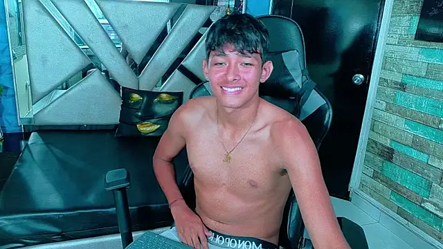 Tigger_Collins' Webcam Show