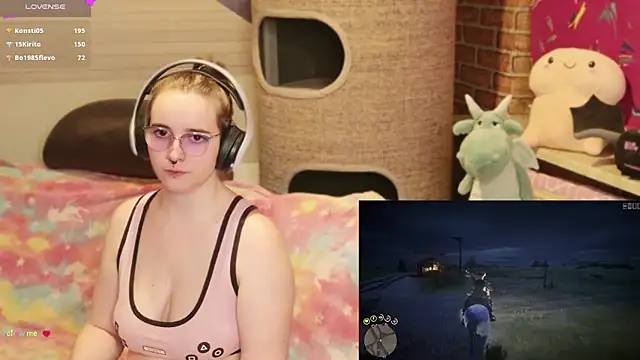 XXX chat uživo modela GamerGirl_Eve