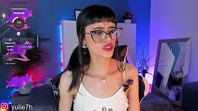 _Jessy_Moon_: онлайн-секс-чат