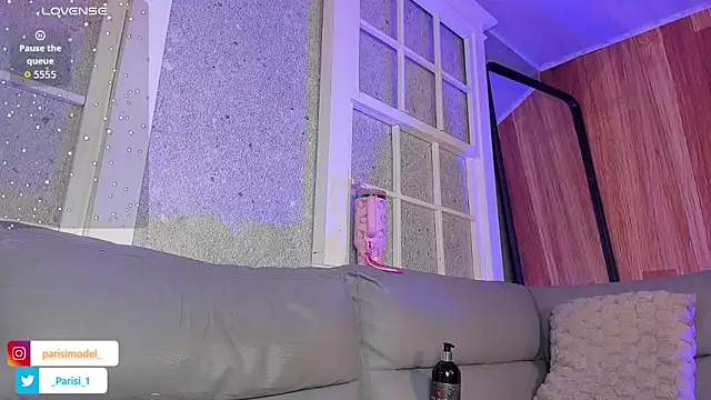 Chatroom XXX en direct de _PARISI_