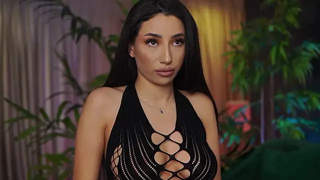 Chatroom XXX en direct de GinaValentinna