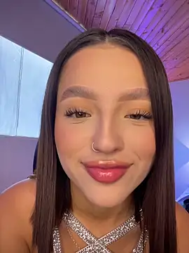 Chatroom XXX en direct de Sofia18_pinkk