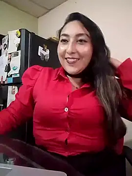 Chatroom XXX en direct de Valeria_montana_