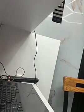 Miss_Bella_Flame élő XXX-chatje