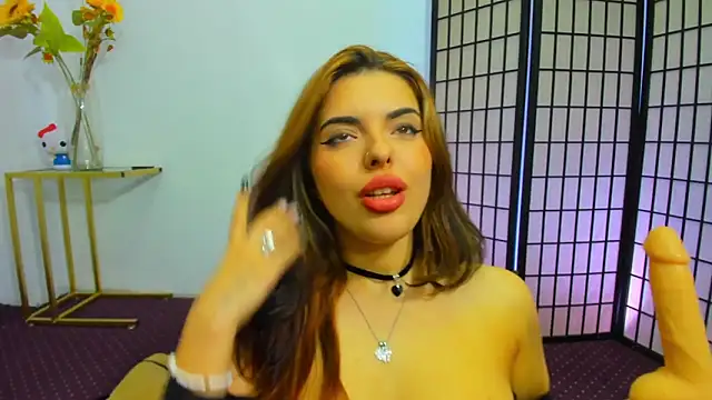 MiaNoirr Live XXX-Chat