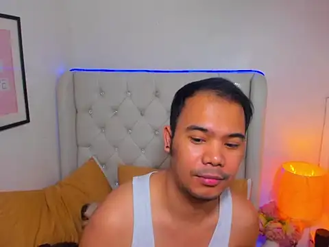 دردشة AsianZero الجنسية المباشرة