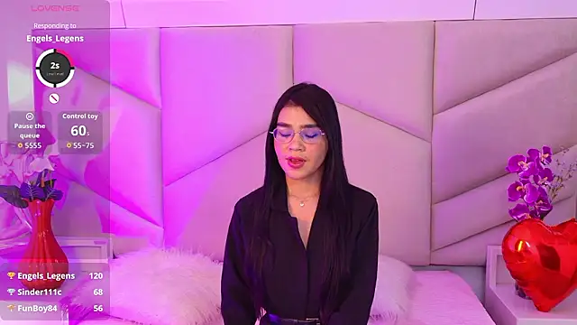 OliviaDiaz Chat XXX in diretta