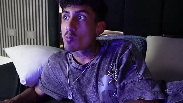 Chat XXX ao vivo de Dark_Eros_