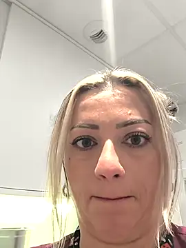 Živý XXX chat NinaRicci1518