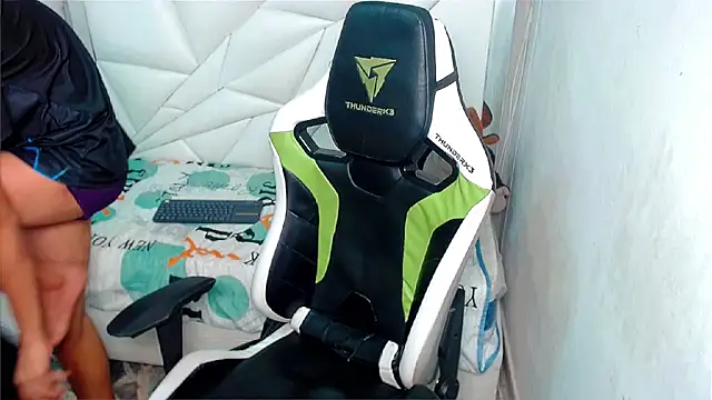 Liarr_'s Live XXX Chat