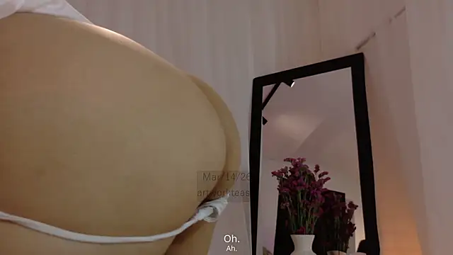 ArtworkteaseのライブXXXチャット