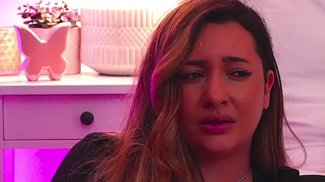 Czat XXX na żywo – YaaraCollins