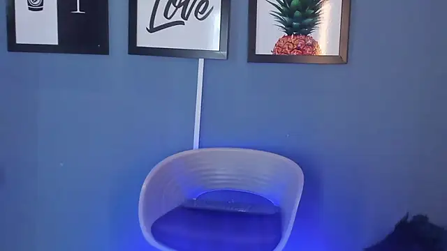 Juliethaamour's Live XXX Chat