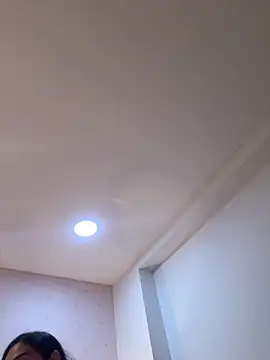 Bella__Wood Webcam show