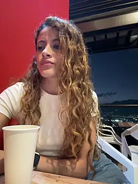 alana15 live XXX chat