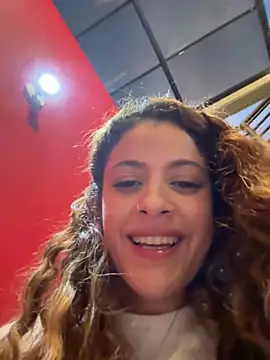 alana15 Adlı Modelin Canlı XXX Sohbeti