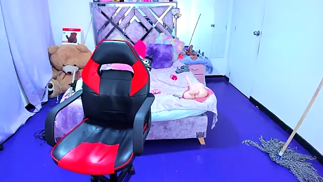 Онлайн чат XXX Luna_Analya