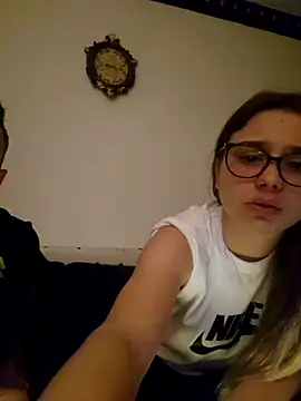 Show modela raducori na web-kameri