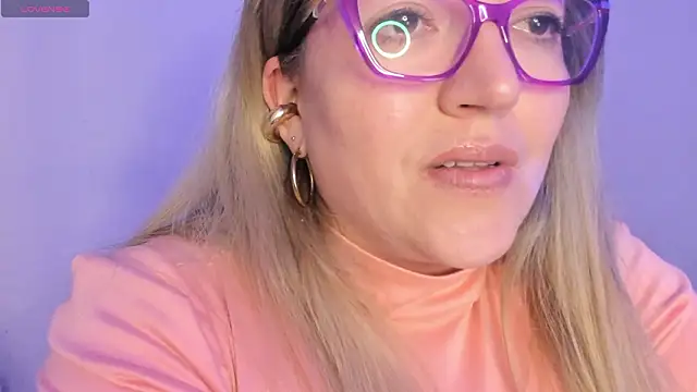 Naty_Mature_ 网络视讯表演