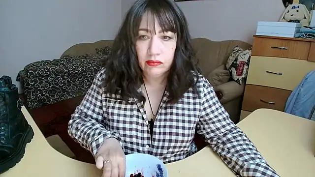 Lucretia_Goldi_ Live XXX-chat