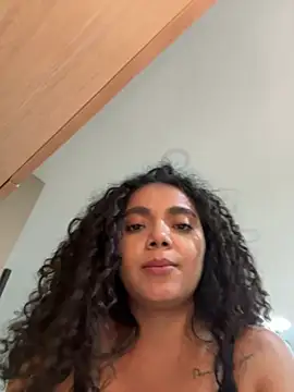 Chat XXX ao vivo de Curlyierr