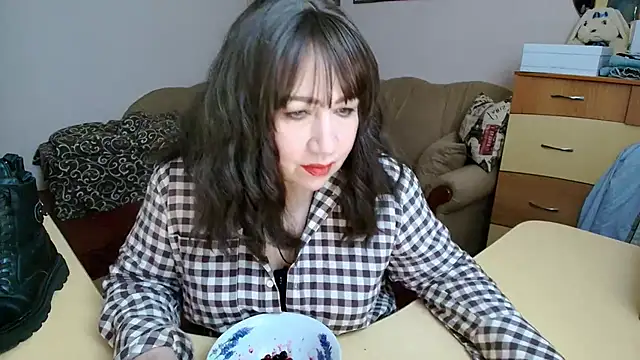 Czat XXX na żywo – Lucretia_Goldi_