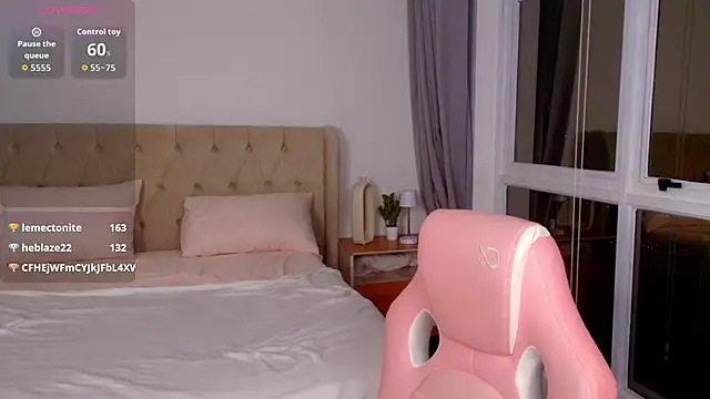 Carol_Daniel: онлайн-секс-чат