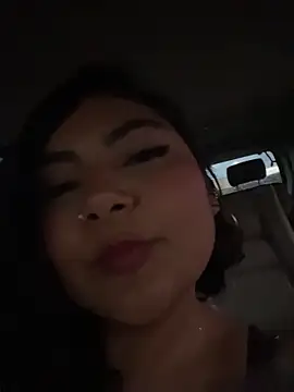 ItsEla: онлайн-секс-чат