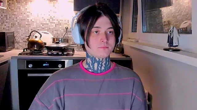 Chatroom XXX en direct de _torfin_